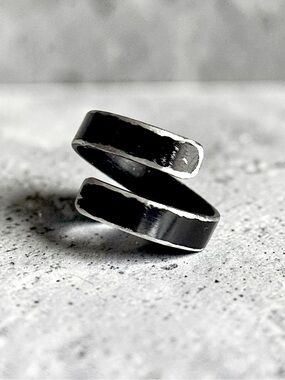 5 For $25💫Minimalist Alternative Black Spiral Wire Open Ring
